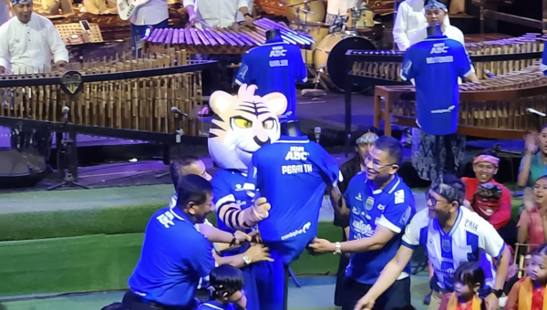 Bos Persib Pastikan Mariano Peralta Gagal Tampil di Laga Pembuka Piala Presiden 2026