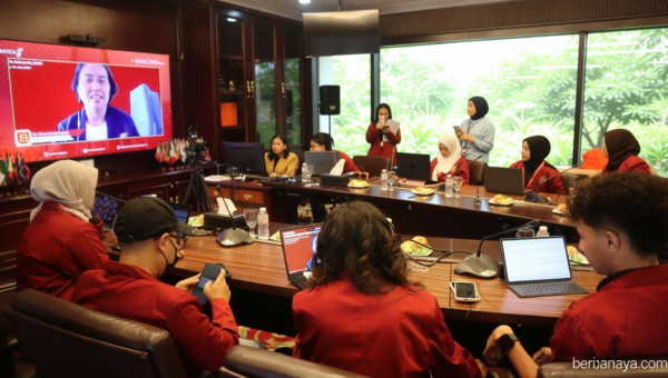 Key Strategy: Bahas AI, Universitas Bakrie Ingatkan Warganet Kritis Terhadap Informasi yang Beredar