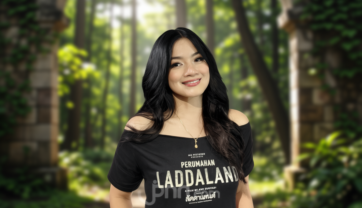 Solving Problems: Bintangi Film Perumahan Laddaland, Titi Kamal: Aku Pengin Banget Ikutan